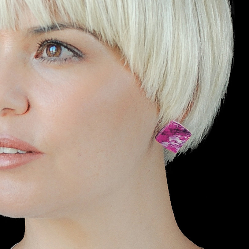 Sustainable Studs made from recycled plastic 